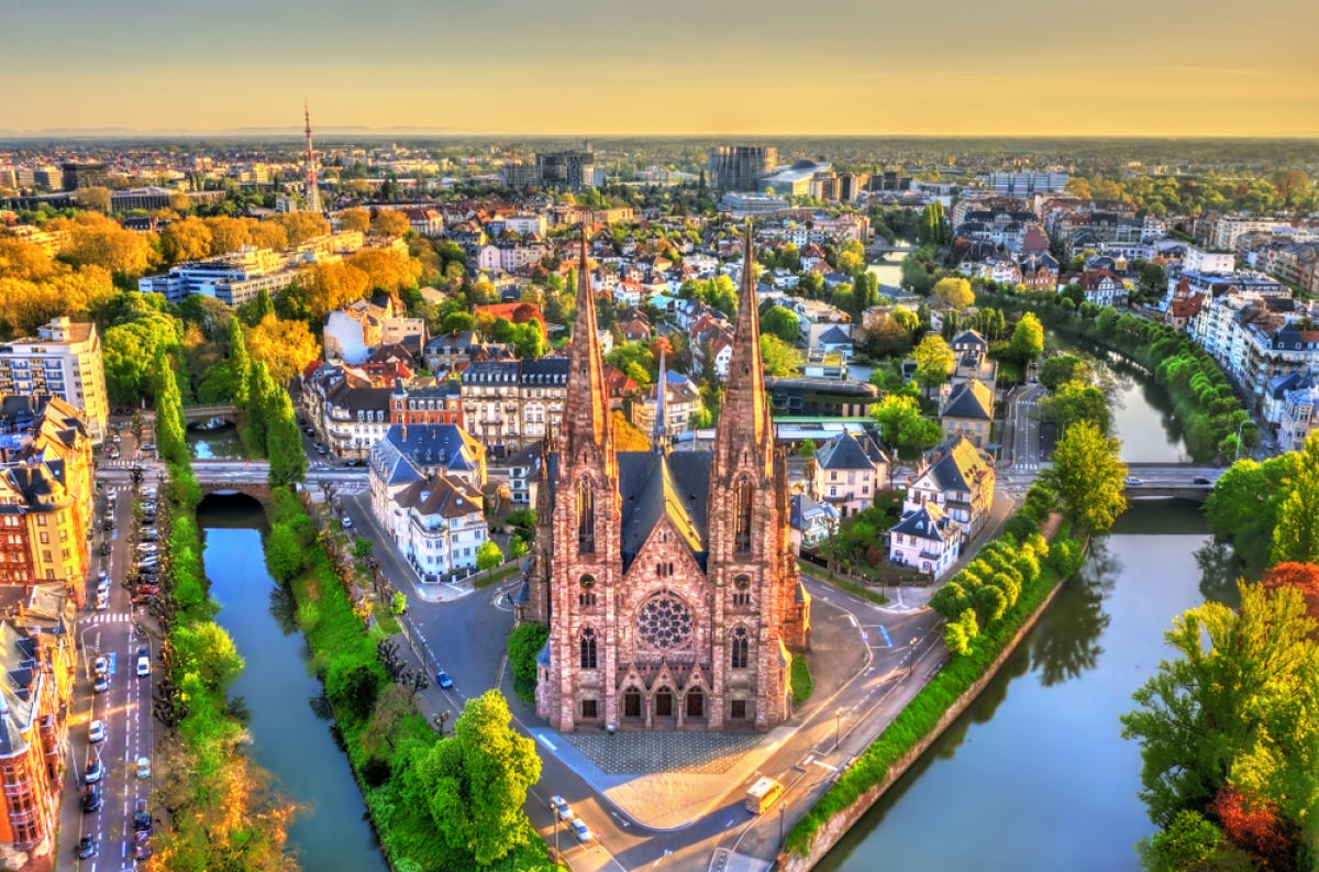 Loi Pinel Plus Strasbourg - Vue aérienne de l'église Saint-Paul à Strasbourg
