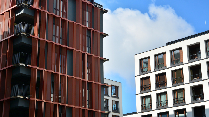 Loi Pinel plus Lille – Vue de façades d’immeubles modernes