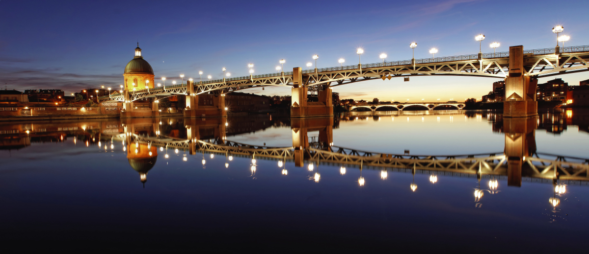 Loi Pinel plus à Toulouse - toulouse de nuit, le pont saint-pierre et la grave