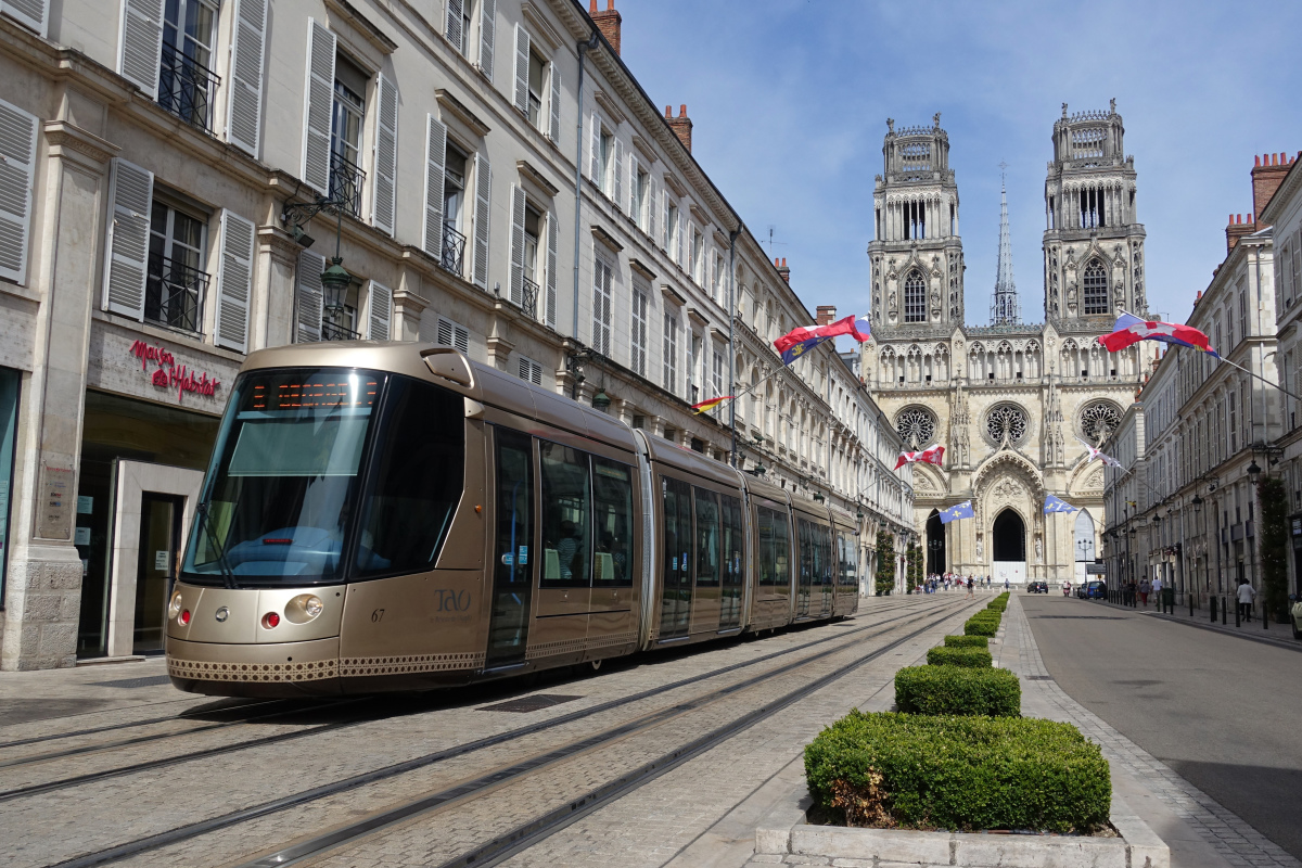 Loi Pinel Plus Orléans - Le tramway rue de Jeanne d’Arc à Orléans