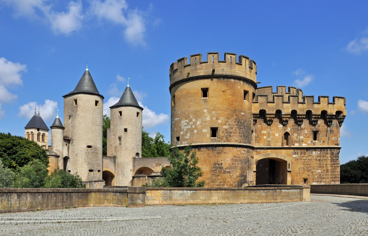 Meilleures villes étudiantes France — Metz porte des allemands