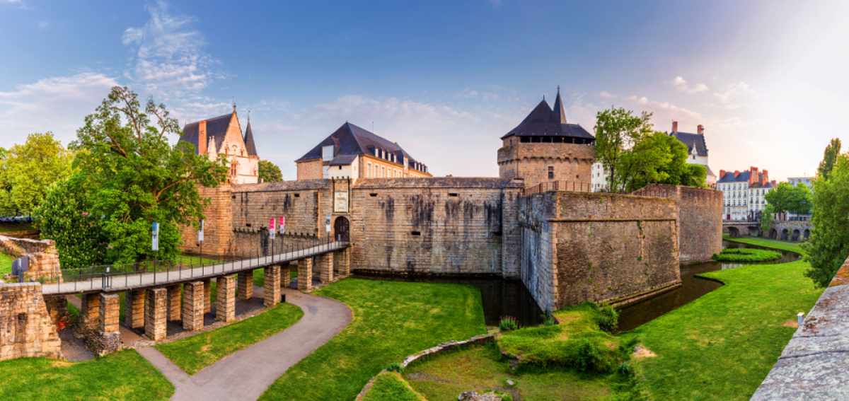  Où investir en Pinel 2023 – Le Château des Ducs de Bretagne à Nantes 